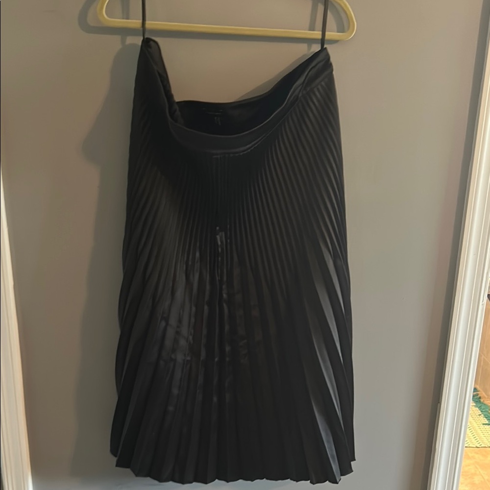 Universal Standard Charcoal Pleated A-Line Skirt